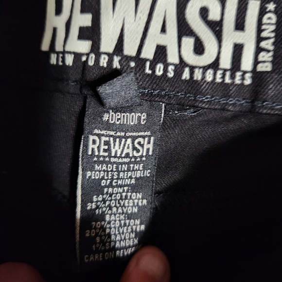 Juniors rewash studded jean - Picture 5 of 11